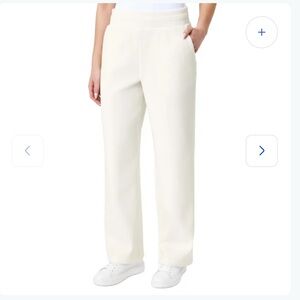 Mondetta Women's Corduroy Textured Wide-Leg Pant - Cream - Medium